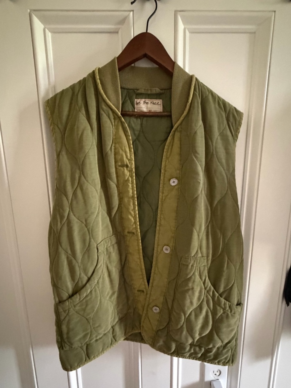 Free People quilted vest jacket- xs